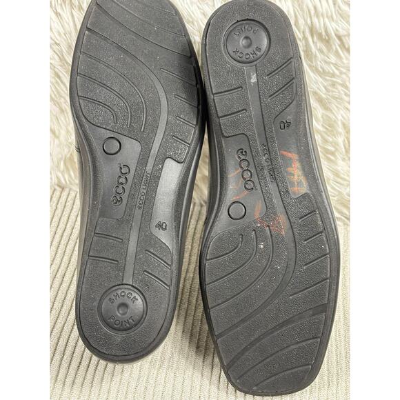 Ecco Shoes Womens Size 40 US 9 Black Leather Slip On Comfort Loafers Shock Point - Picture 7 of 7